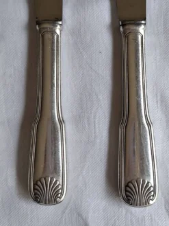 2x7 couteaux modèle Coquille ou Vendôme métal argenté/inox