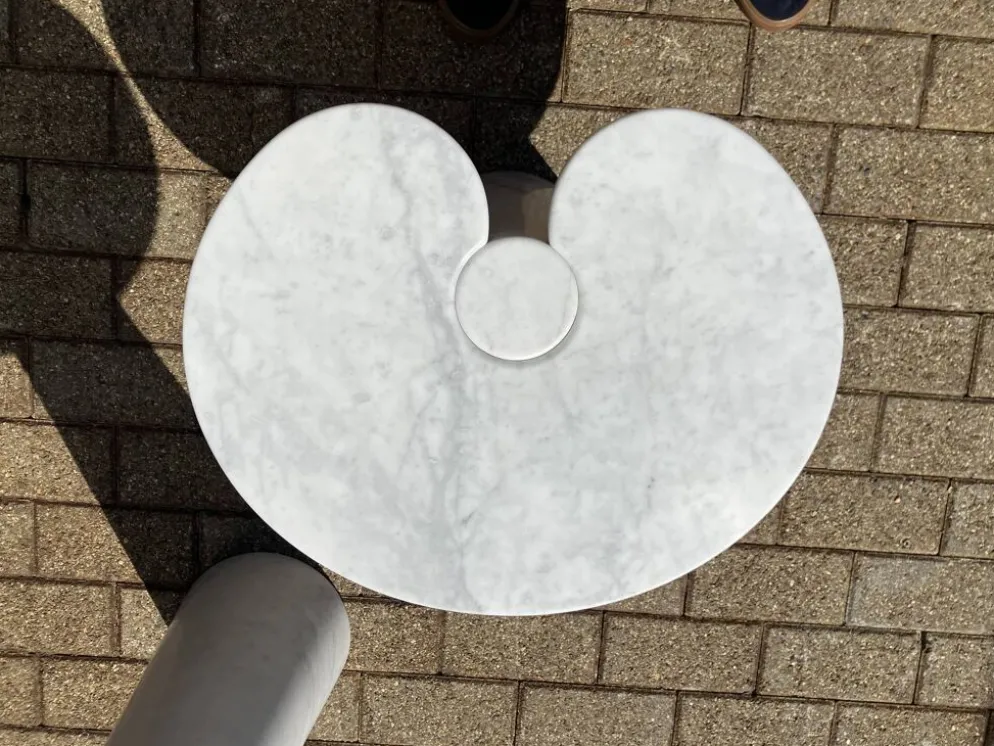 2x Eros Side table Angelo Mangiarotti Carrara marmer Nieuwstaat!