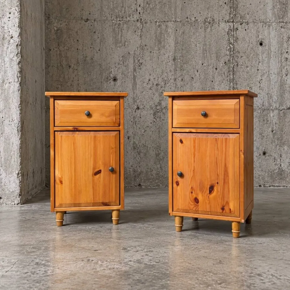 2 x table de chevet Leksvik Ikea / avec tiroir et placard / portes gauche - droite